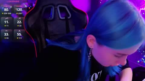 Snapshot of kiara_dream chatting on 09-23-25, 08:56 Kira online show from 09-23-25, 08:56