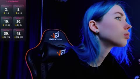 Snapshot of kiara_dream chatting on 10-06-25, 09:01 Kira online show from 10-06-25, 09:01