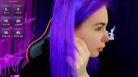 Snapshot of kiara_dream chatting on 11-03-25, 09:05 Kira online show from 11-03-25, 09:05