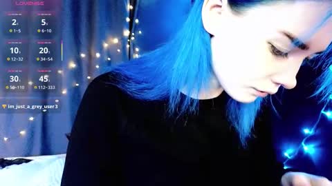 Snapshot of kiara_dream chatting on 12-16-25, 09:09 Kira online show from 12-16-25, 09:09