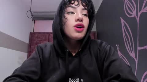 KIARA FOX online show from 04-02-26, 10:02