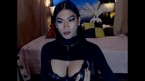 kiara_trans online show from 04-07-26, 10:26