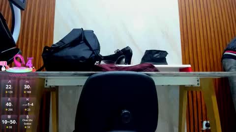 Kiara Zahiri online show from 09-26-25, 11:03