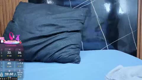 Kiara Zahiri online show from 10-27-25, 11:03