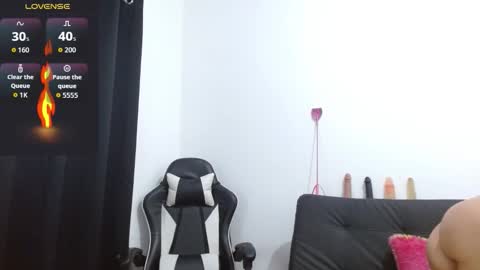 Snapshot of kiararider chatting on 11-22-25, 01:26 KiaraRider online show from 11-22-25, 01:26