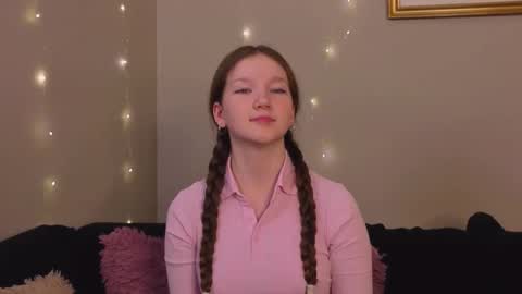 Snapshot of kierakiller chatting on 12-01-25, 07:57 Melvi online show from 12-01-25, 07:57