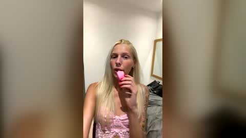 kieraryderx online show from 05-14-26, 08:26