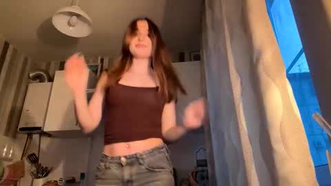 Ola my name is Lissa  Lets hit 10 Thumbs Up together   online show from 03-25-26, 03:18