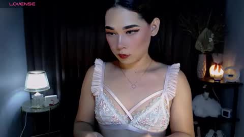 Snapshot of kiethmadison_miller chatting on 09-17-25, 07:10 Im Mia online show from 09-17-25, 07:10