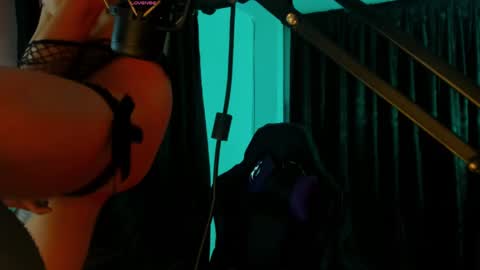 Kizuky online show from 02-26-25, 04:14