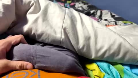 kike572183 online show from 04-21-26, 12:01