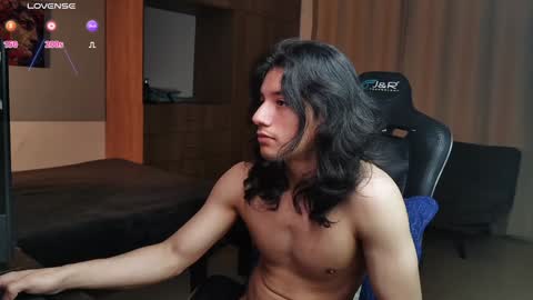 Snapshot of kikeruiz_19 chatting on 12-14-24, 09:45 kikeruiz 19 online show from 12-14-24, 09:45