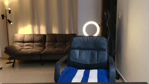 Snapshot of kikeruiz_19 chatting on 01-09-25, 12:46 kikeruiz 19 online show from 01-09-25, 12:46