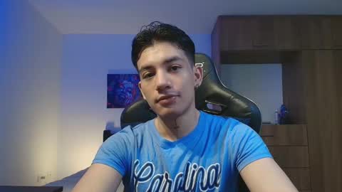 Snapshot of kikeruiz_19 chatting on 10-18-25, 11:38 kikeruiz 19 online show from 10-18-25, 11:38