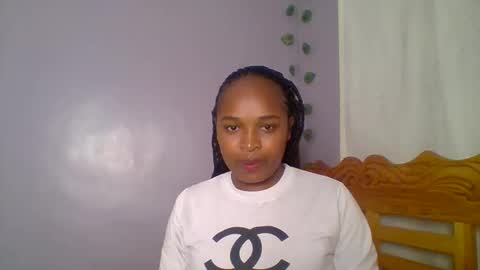 Snapshot of kiki_beby chatting on 04-21-26, 12:44 Angela online show from 04-21-26, 12:44