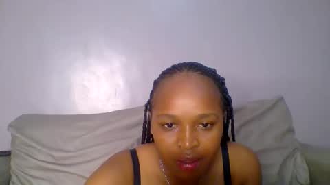 Snapshot of kiki_beby chatting on 04-22-26, 10:06 Angela online show from 04-22-26, 10:06