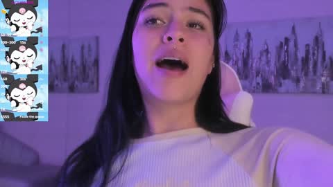 Snapshot of kiki_cams chatting on 01-28-25, 03:57 kIKI online show from 01-28-25, 03:57