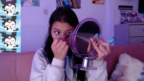 Snapshot of kiki_cams chatting on 02-11-25, 11:43 kIKI online show from 02-11-25, 11:43