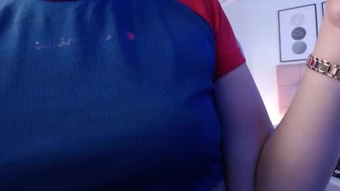 Snapshot of kiki_cams chatting on 10-11-25, 09:02 kIKI online show from 10-11-25, 09:02