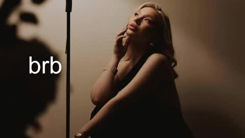 Snapshot of kiki_kk1 chatting on 06-08-26, 01:28 kiki_kk1 online show from 06-08-26, 01:28