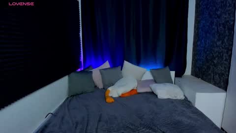 Snapshot of kiki_krash chatting on 12-10-24, 01:11 Kiki online show from 12-10-24, 01:11