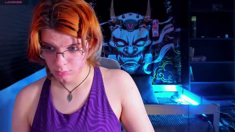 Snapshot of kiki_krash chatting on 12-17-24, 04:32 Kiki online show from 12-17-24, 04:32