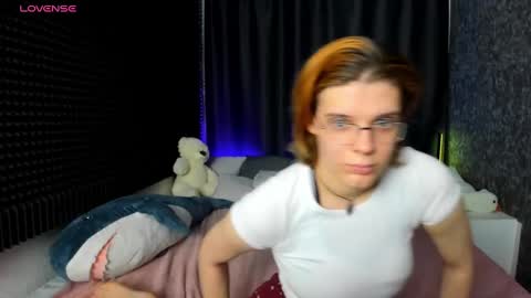 Snapshot of kiki_krash chatting on 01-16-25, 02:51 Kiki online show from 01-16-25, 02:51