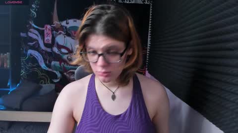 Snapshot of kiki_krash chatting on 03-05-25, 11:06 Kiki online show from 03-05-25, 11:06