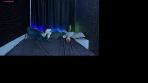 Snapshot of kiki_krash chatting on 03-10-25, 10:15 Kiki online show from 03-10-25, 10:15