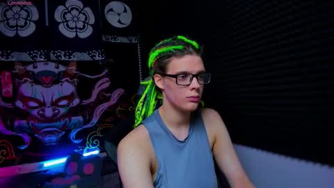 Snapshot of kiki_krash chatting on 09-21-25, 10:06 Kiki online show from 09-21-25, 10:06