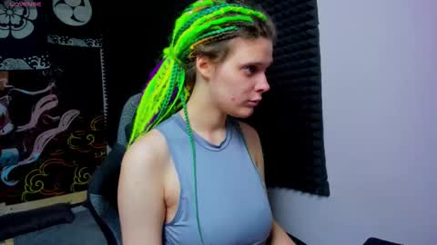 Snapshot of kiki_krash chatting on 10-13-25, 10:04 Kiki online show from 10-13-25, 10:04