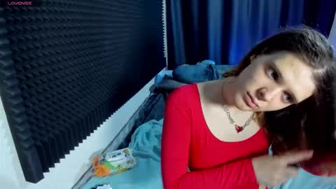 Kiki online show from 02-26-26, 10:47