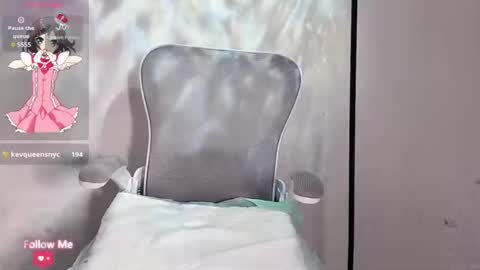 kiki_loveu online show from 12-22-24, 10:17