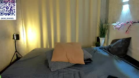 Kiki online show from 05-14-26, 01:01