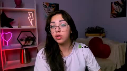 Snapshot of kiki_swan chatting on 03-10-25, 06:49 kiki_swan online show from 03-10-25, 06:49