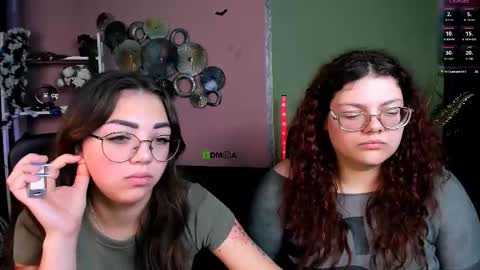 Snapshot of kiki_swan chatting on 12-05-25, 07:17 kiki_swan online show from 12-05-25, 07:17