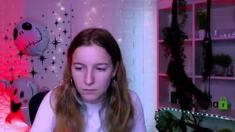 Kira online show from 10-29-25, 02:30