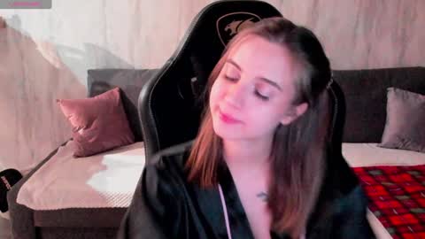 Kiki online show from 01-23-25, 03:54