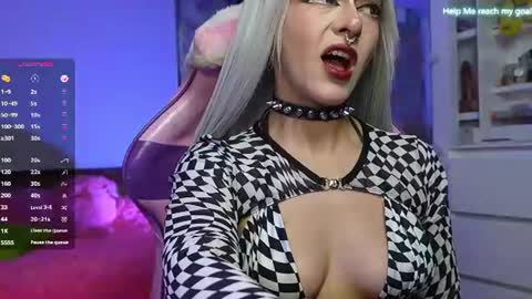 kiki online show from 07-17-26, 10:03