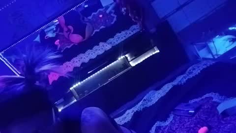 Snapshot of kikilovespartylights chatting on 02-11-26, 10:42 kikilovespartylights online show from 02-11-26, 10:42