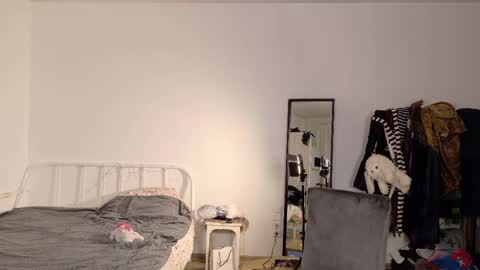 Kiki online show from 04-23-26, 12:29