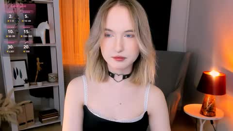 Kiki online show from 11-23-25, 10:20