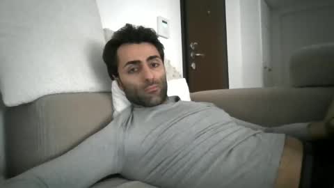 Snapshot of kikkus01 chatting on 02-14-25, 02:54 kikkus01 online show from 02-14-25, 02:54