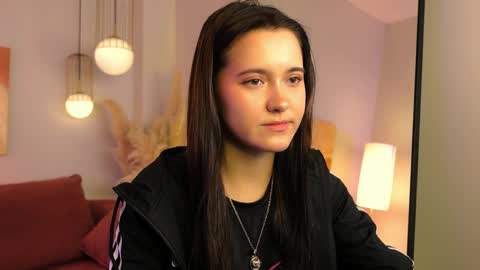 Snapshot of kiko_ivory chatting on 03-31-26, 02:06 Kiko online show from 03-31-26, 02:06