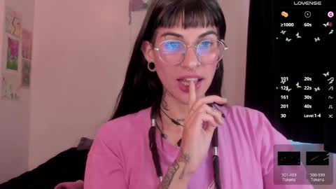 Snapshot of kila_moonlight444 chatting on 03-31-26, 08:31 Bella online show from 03-31-26, 08:31