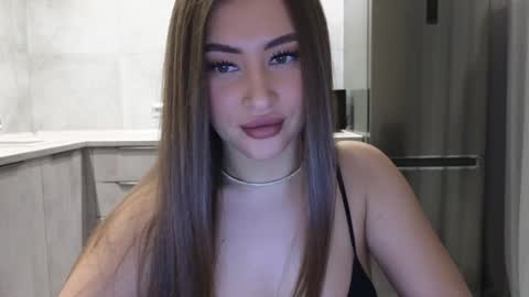 Snapshot of killer__girls chatting on 02-03-25, 04:41 EvaAnna online show from 02-03-25, 04:41