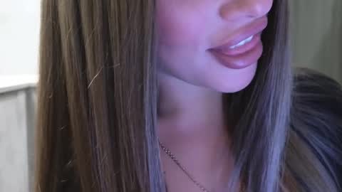 Snapshot of killer__girls chatting on 02-24-25, 07:52 EvaAnna online show from 02-24-25, 07:52