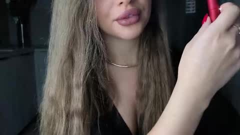 Snapshot of killer__girls chatting on 09-14-25, 08:41 EvaAnna online show from 09-14-25, 08:41