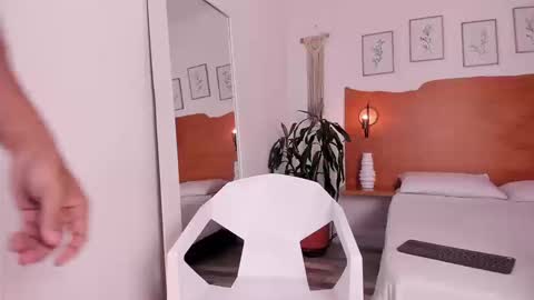 Kilua Muscle guy online show from 09-24-25, 09:51