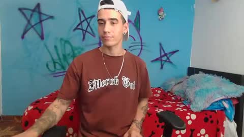 Snapshot of kilyan_ chatting on 12-11-24, 03:45 jahn online show from 12-11-24, 03:45